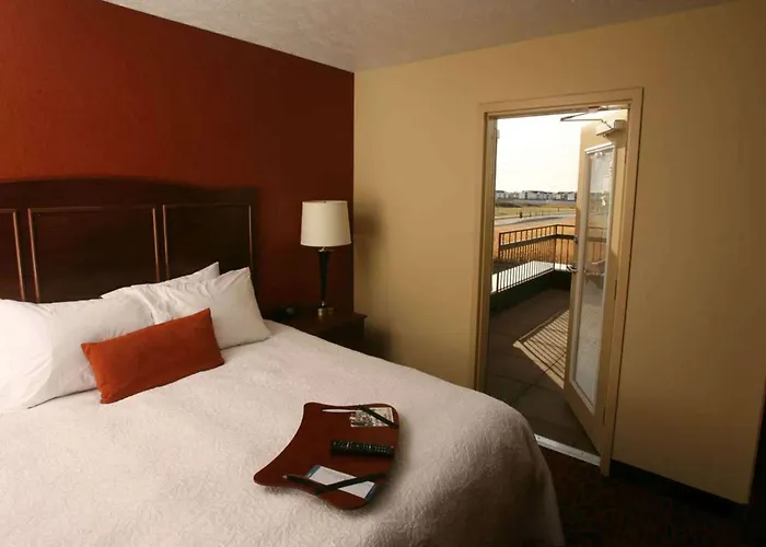Hampton & Medical Center 3*
