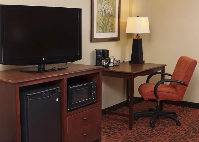 Hampton & Medical Center 3*