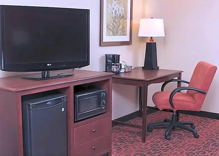 Hampton & Medical Center 3*