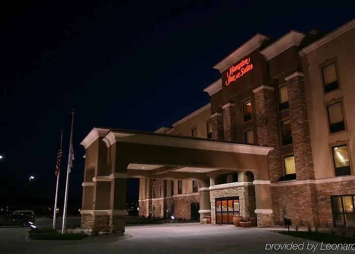 Hotel Hampton & Medical Center Fargo