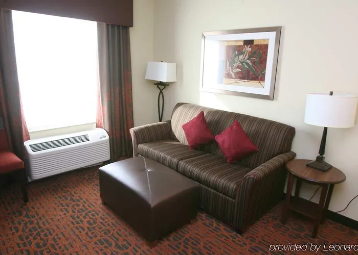 Hotel Hampton & Medical Center Fargo