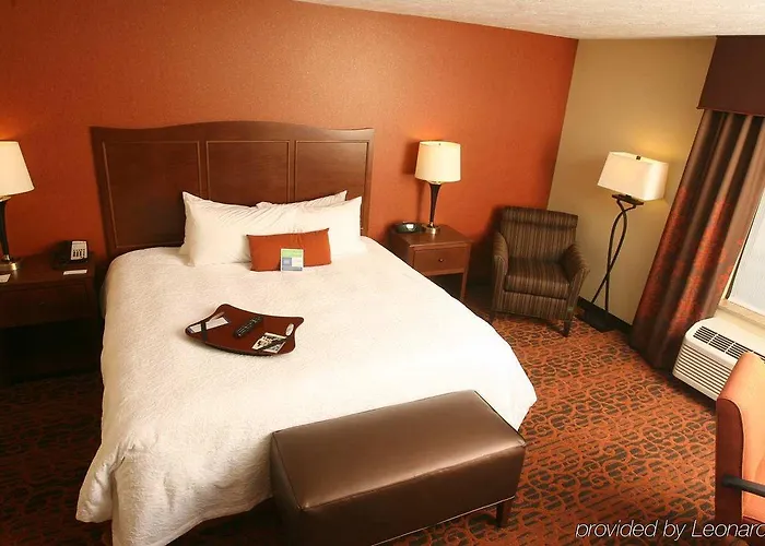 Hotel Hampton & Medical Center